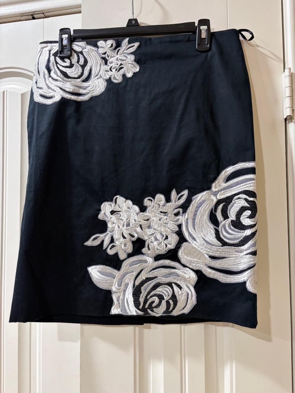 White House Black Market Black Pencil Skirt with White Floral Appliqué